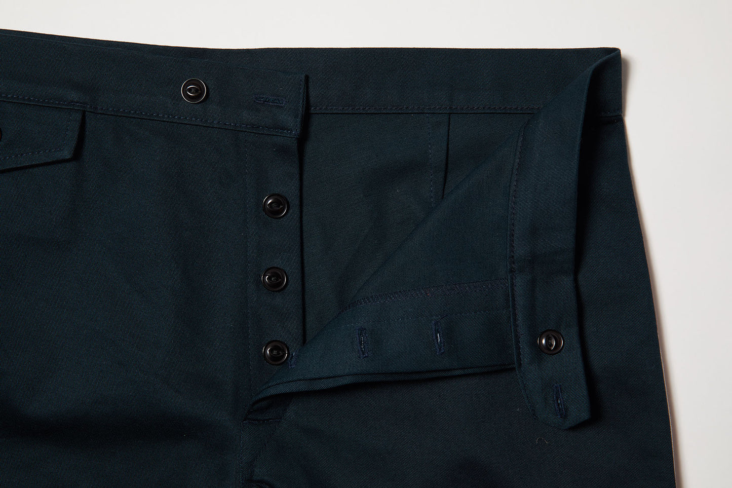 Kuhi-O Trunks (Navy w/ White and Red Stripe)